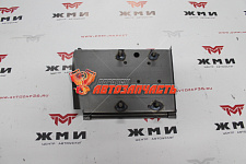 2121 Площадка правая (под реактивную штангу)