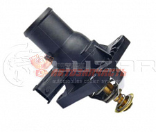 Термостат Opel Astra J (10-)/Aveo T300 (11-) 1.6i/1.8i, в сборе с ниж. крышкой LUZAR 